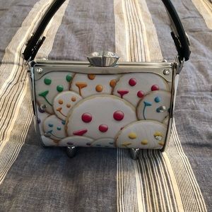 Smiley cookie metal purse